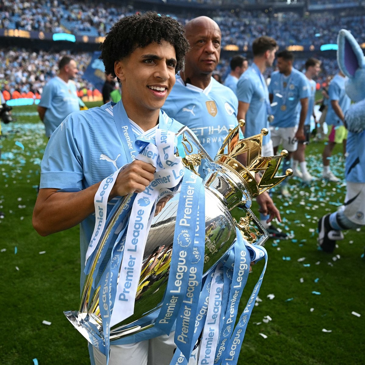 曼城横扫热刺,卫冕冠军气势如虹的简单介绍 曼城横扫热刺,卫冕冠军气势如虹的简单介绍