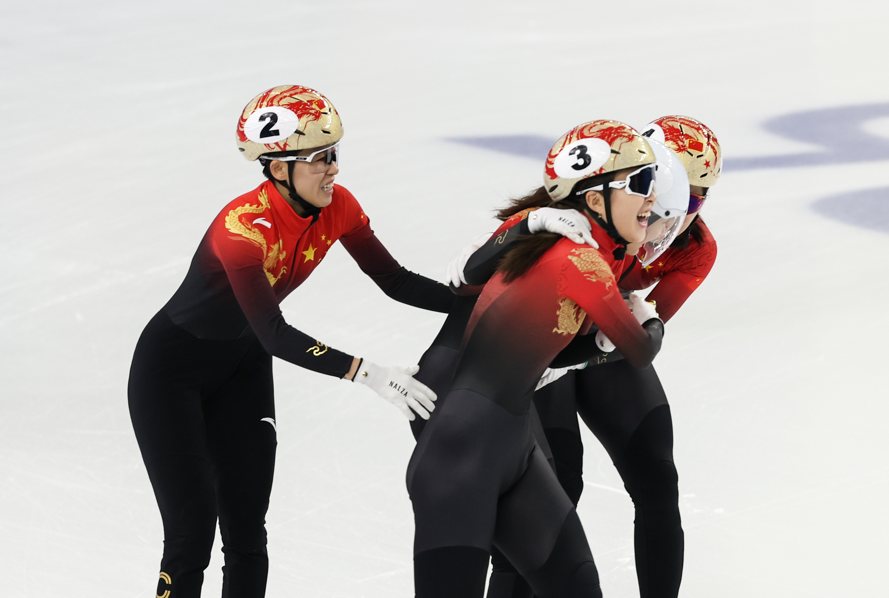 日本女子短道速滑选手夺得金牌，成奇迹