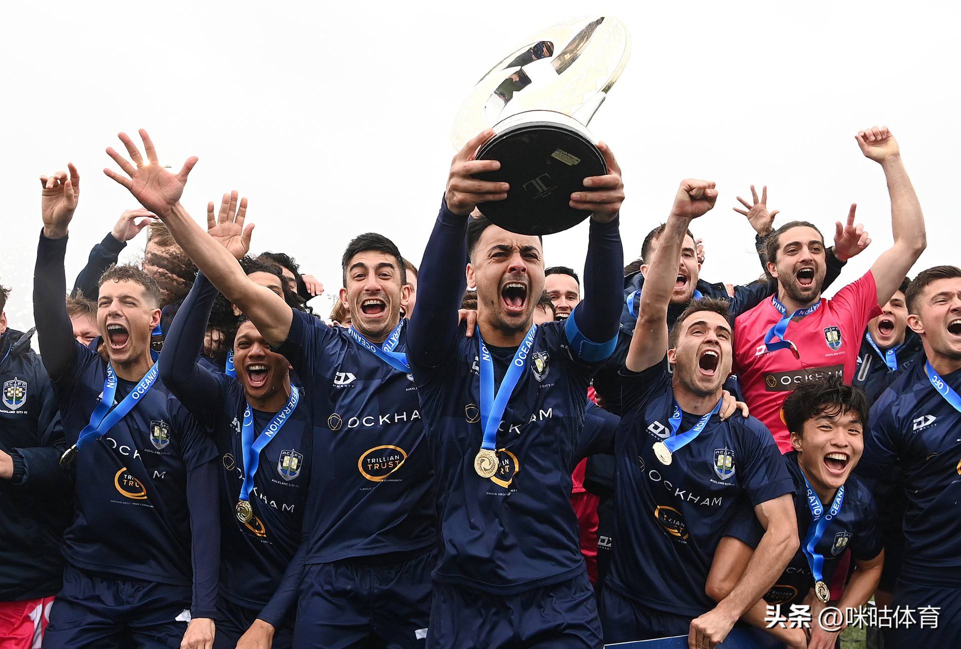 欧洲足球传奇跃居洲际锦标榜首!的简单介绍 欧洲足球传奇跃居洲际锦标榜首!的简单介绍