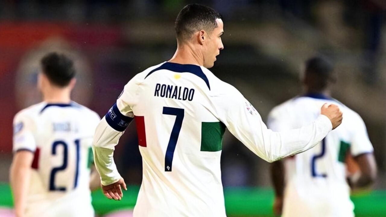 包含白俄罗斯队欧预赛连胜，大放异彩的词条