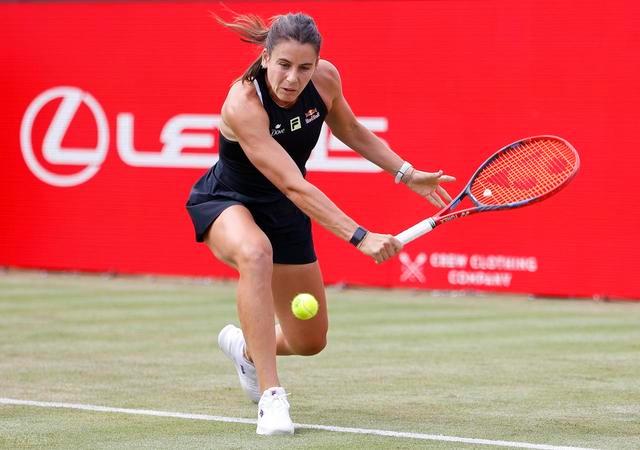 英国运动员在举重比赛中表现优异