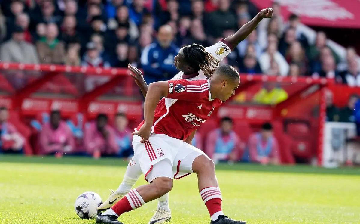 比赛结果扑朔迷离，赛场氛围燃烧