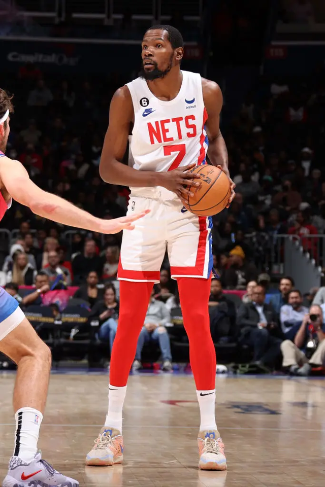 萨索洛战胜强敌继续保持领先 萨索洛战胜强敌继续保持领先