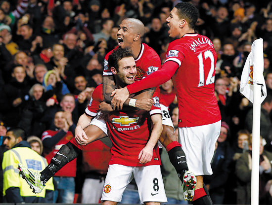 包含意大利险胜日本，迪马利亚统治全场的词条