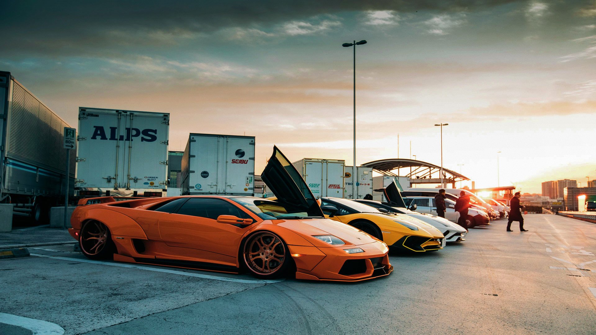 世俱杯时间-绿茵传奇，西甲国家德比的激情与利物浦的逆境突围