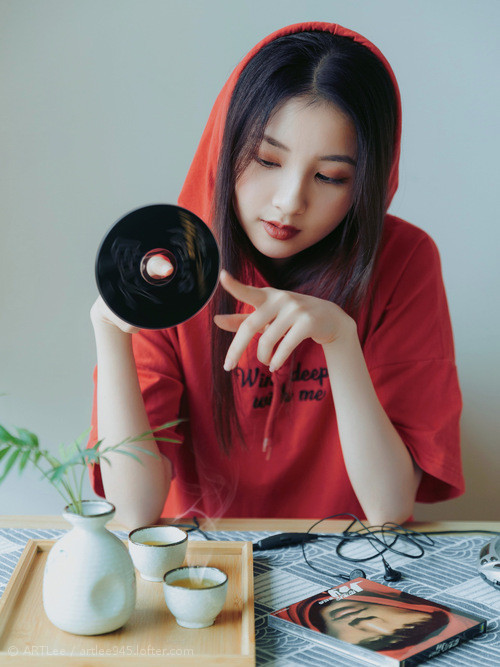 坎特生涯之夜闪耀马赛，乌拉圭客场斩落东道主