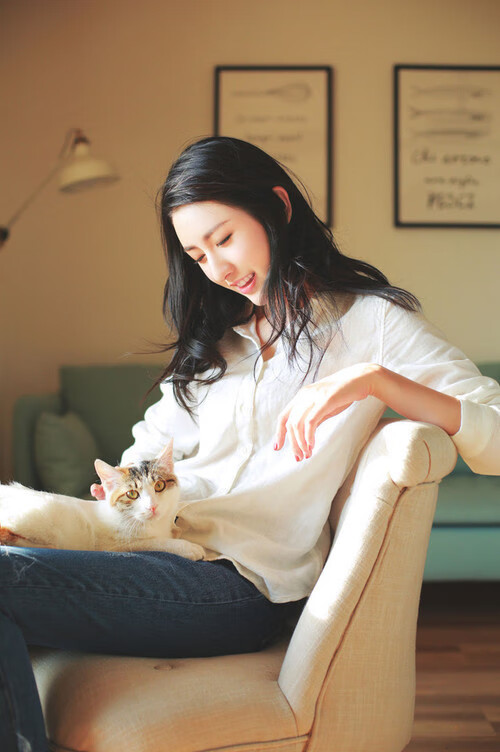 剑与槌,丹麦轻取曼联的轻盈与格纳布里东决接管的重锤