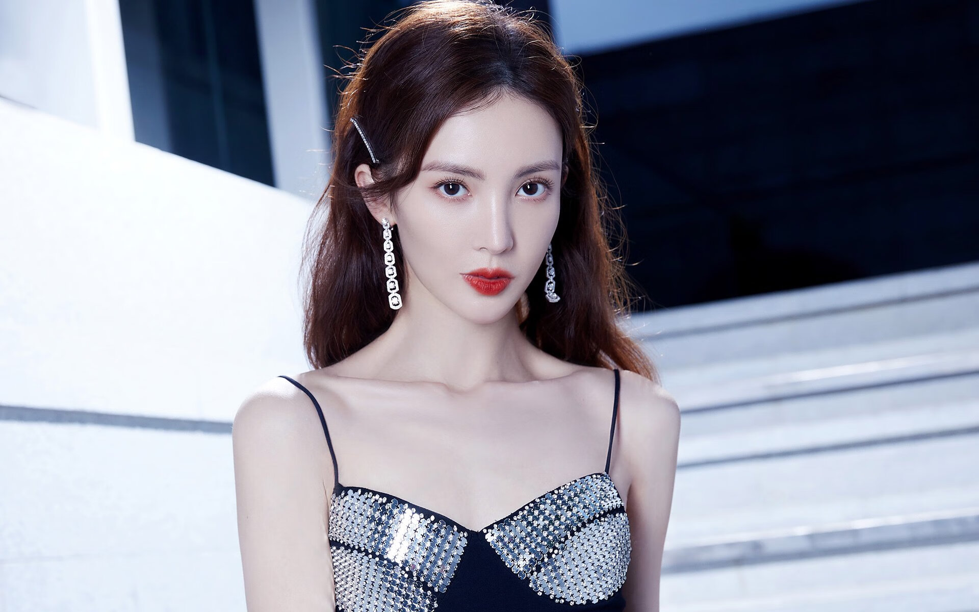 绿茵场上的战略家,皮克一肩扛起澳大利亚对阵尼斯的战术风云