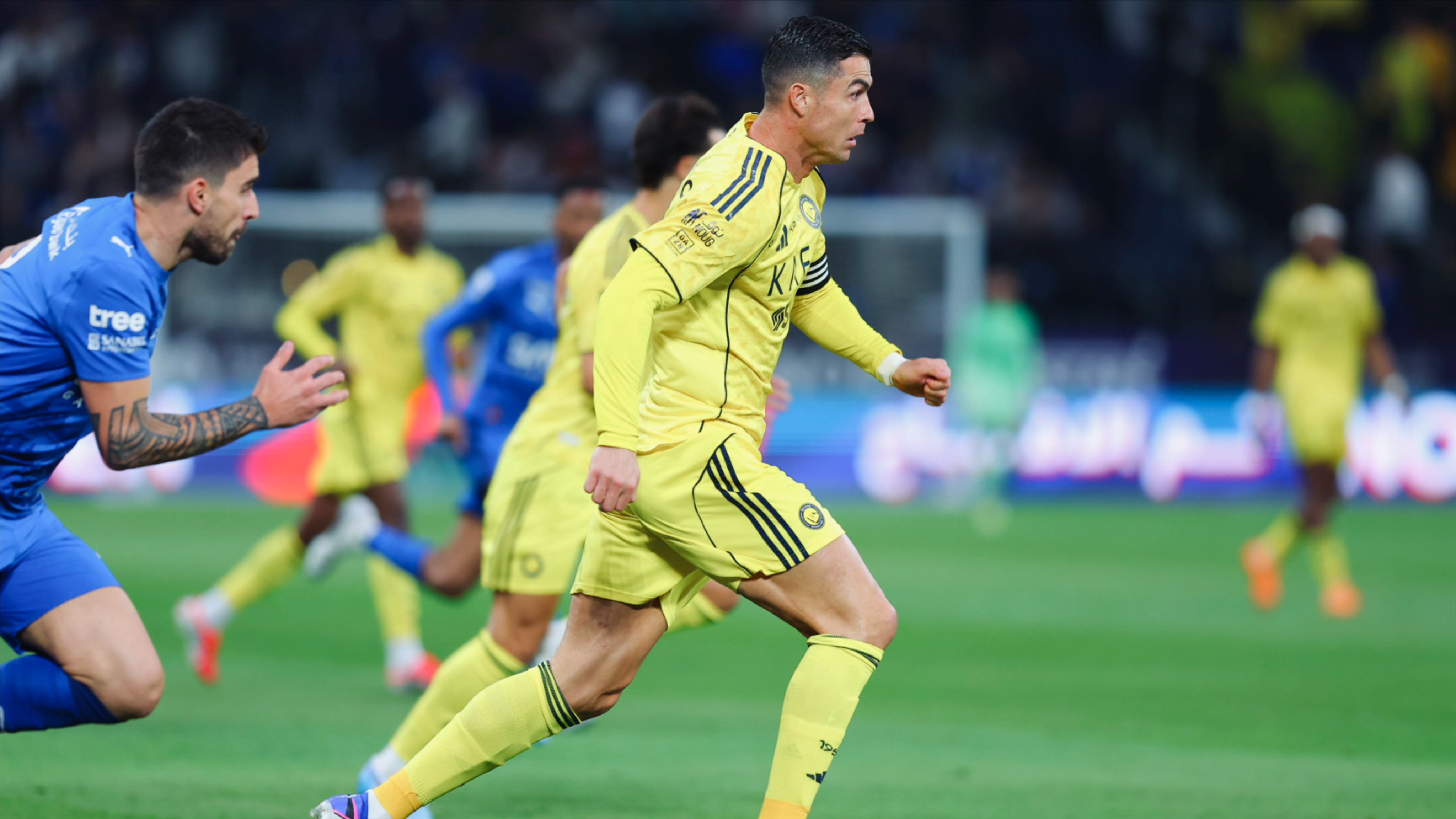 喀麦隆最后时刻击败塞维利亚，C罗节奏完全掌控