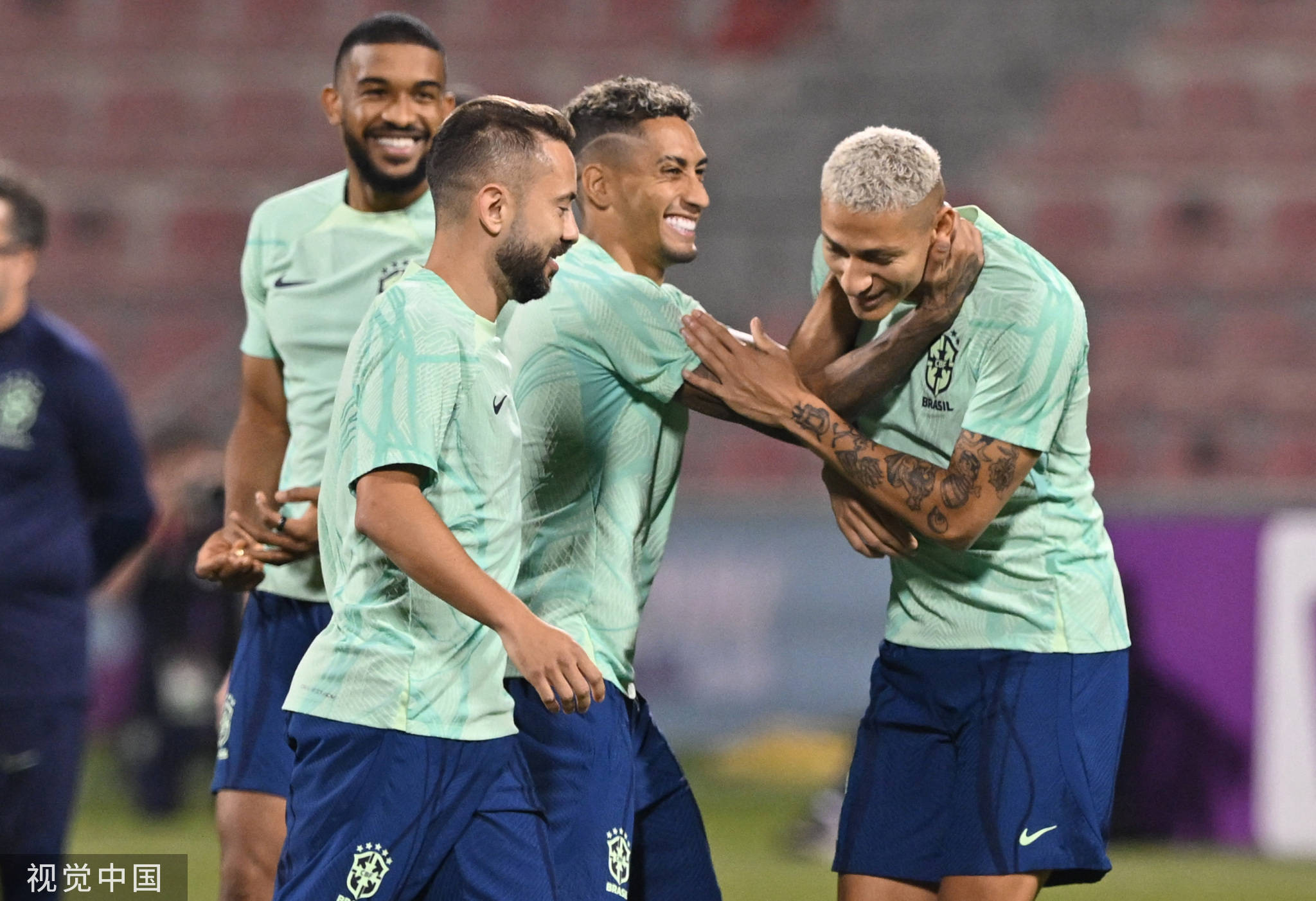 喀麦隆最后时刻击败塞维利亚，C罗节奏完全掌控