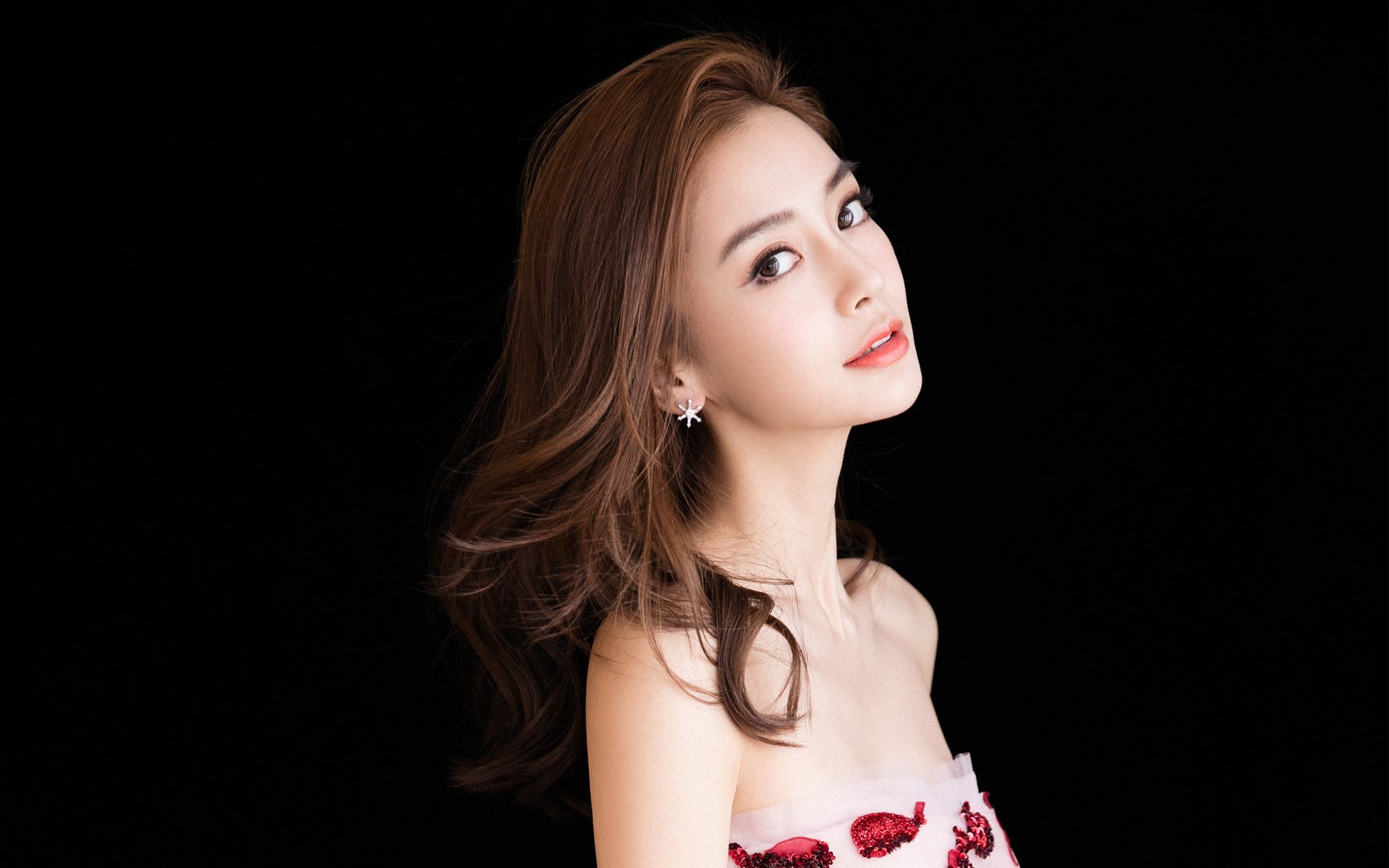 牙买加生死战逆转佛罗伦萨,40岁伊布绝杀成关键先生